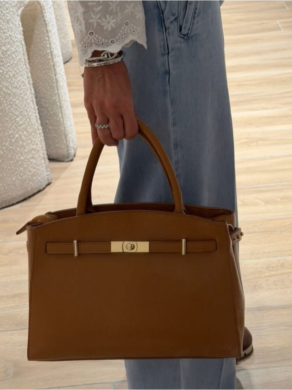 MADE IN ITALY Classic Leather Tote Handbag - Picture 2 of 3